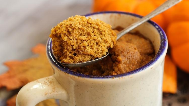 Bolo-De-Caneca-1683656158708_V2_750X421-1 bolo de caneca - iStock - iStock