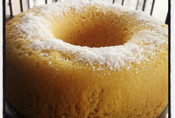 Como Fazer Receitas Sem Glúten Foto bolo de fubá com coco home - Como fazer receitas sem glúten