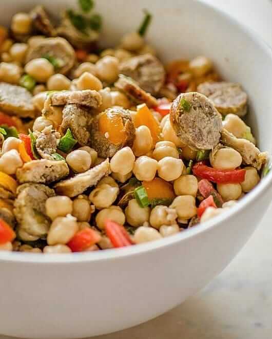 Salada De Grão-De-Bico Com Linguiça Salada de grao de bico com linguica - Salada de Grão-de-bico com linguiça