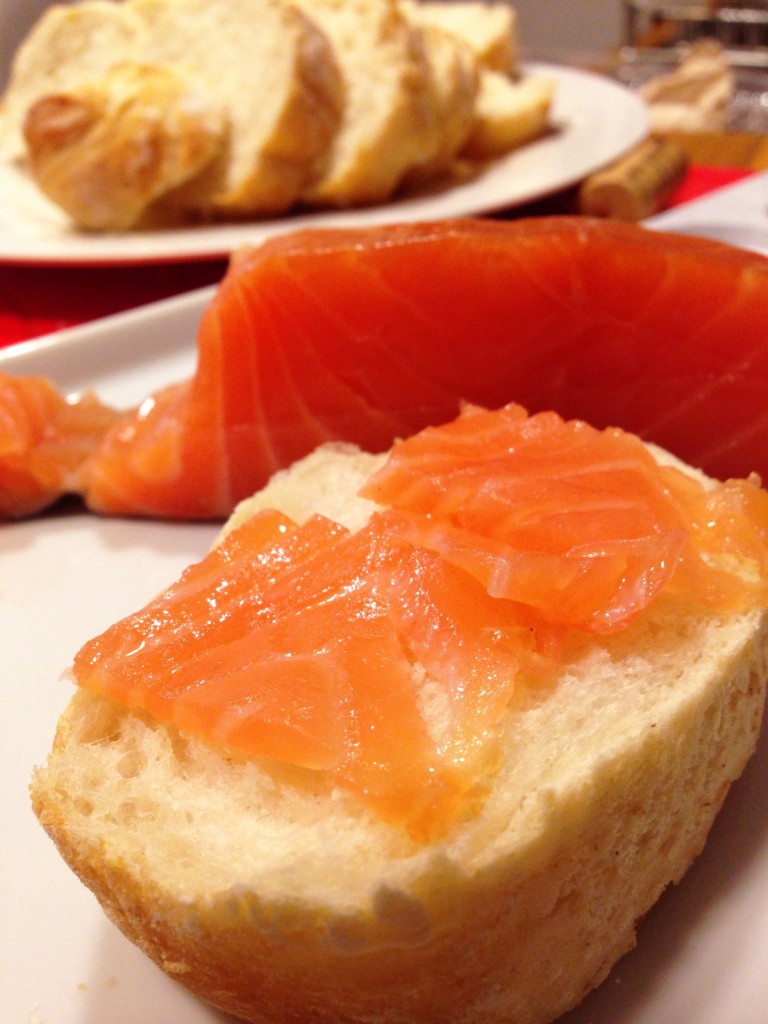 Salmao Defumado 768x1024 - Sabores da França do chef Alain Poletto