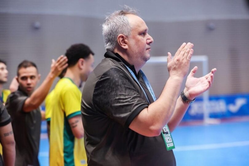 Prazo para recurso no edital Bolsa Técnico termina nesta quinta-feira (24) - Marcos Penna é treinador de futsal