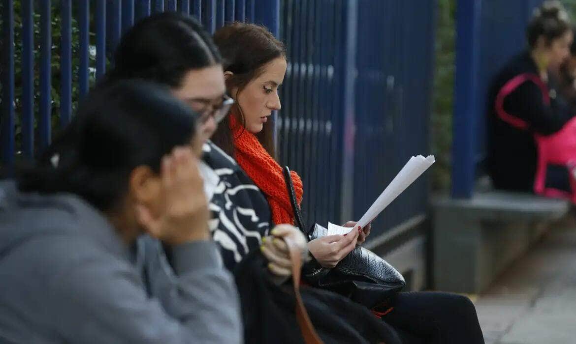 Cpnu 2025: Inscrições Abertas Para O “Enem Dos Concursos”; Saiba Como Participar 89 São Paulo (SP) 18/08/2024 UNIP em São Paulo, candidatos do Concurso Público Nacional Unificado (CPNU) a espera da abertura dos portões. Foto: Paulo Pinto/Agência Brasil