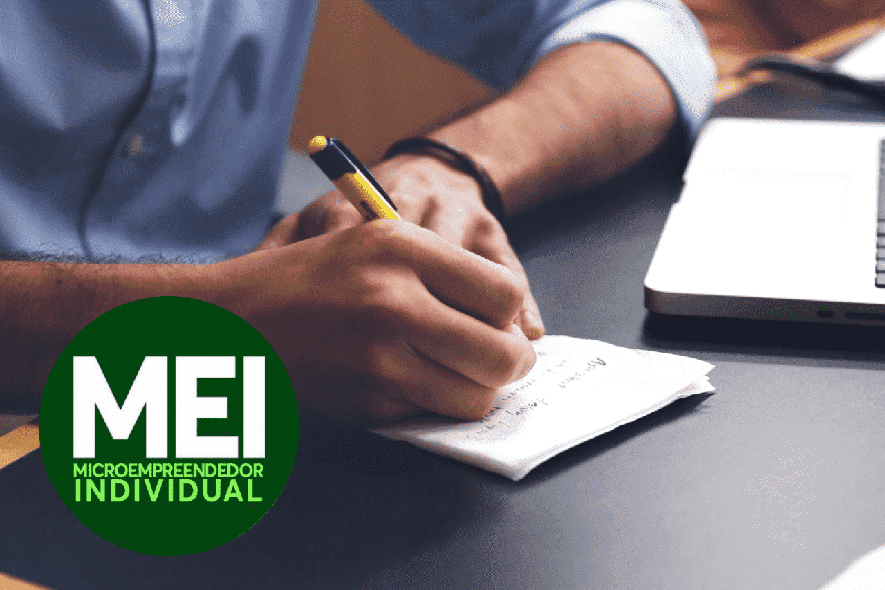 Empreendedorismo Na Crise: Mei Ou Informal? Qual A Melhor Opção? 93 MEI, Computador, homem escrevendo