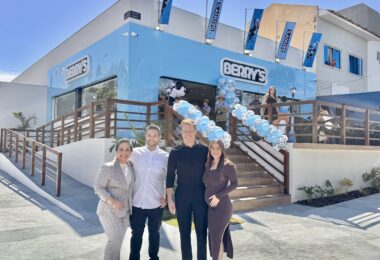 Casal em Cuiabá lança sorveteria Berry's artesanal e sabores nostálgicos após superar câncer