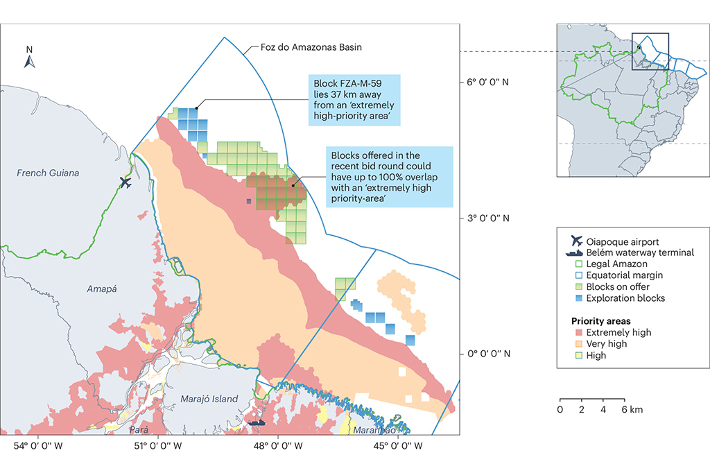 Imagem da sobreposição espacial entre blocos de petróleo e gás atualmente em oferta e em exploração e Áreas Prioritárias para Conservação da Biodiversidade, conforme designadas pelo Ministério do Meio Ambiente do Brasil na Bacia da Foz do Amazonas.
