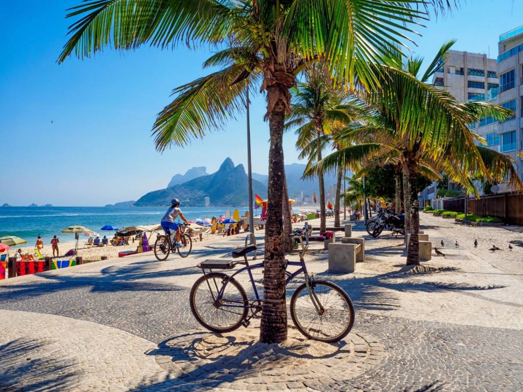 Rio De Janeiro Passeio De Bicicleta Tour de bike passa por pontos históricos e culturais do Rio