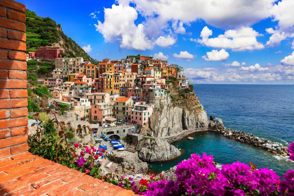 Cinque Terre Itália A rota inclui mirantes com vistas impressionantes do mar da Ligúria
