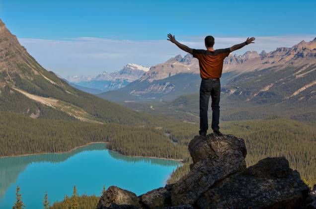 <strong>Lago Peyto</strong> Essa vista incrível para o Lago Peyto, que é formado por água do degelo de glaciares, é a recompensa depois de uma trilha relativamente fácil, de 2,9km só de ida e elevação de 245m