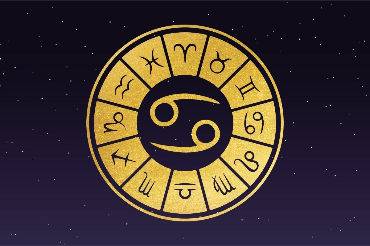 Fundo de céu estrelado com símbolo do signo de Câncer, horóscopo do dia de hoje