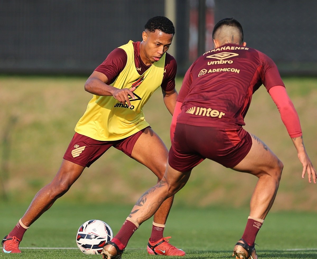 Criciúma X Athletico-Pr: Onde Assistir, Escalações E Clima Para O Duelo Da Série B 2025. Imagem: Duda Matoso Athletico.com.br Criciúma x Athletico-PR: onde assistir, escalações e clima para o duelo da Série B 2025. Imagem: Duda Matoso athletico.com.br