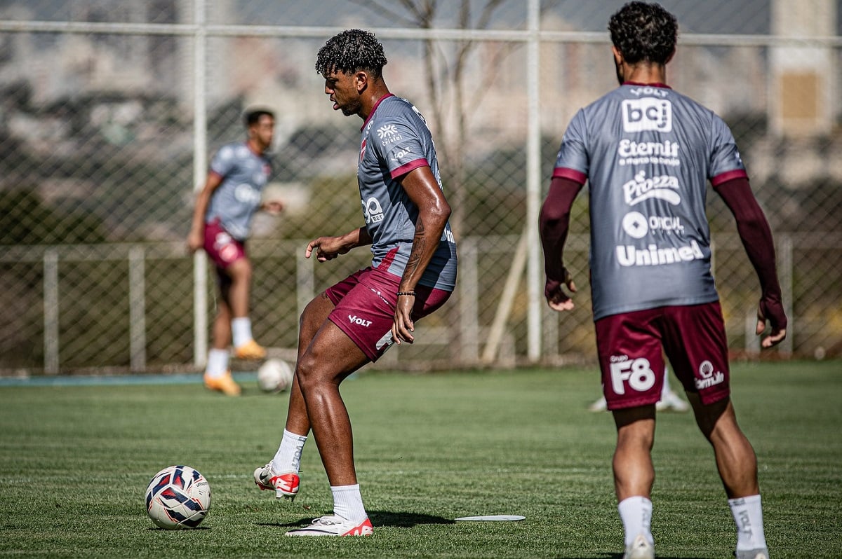 Paysandu X Vila Nova: Onde Assistir, Escalações E Clima Para O Duelo Da Série B 2025. Imagem: Divulgação Vila Nova Paysandu x Vila Nova: onde assistir, escalações e clima para o duelo da Série B 2025. Imagem: Divulgação Vila Nova