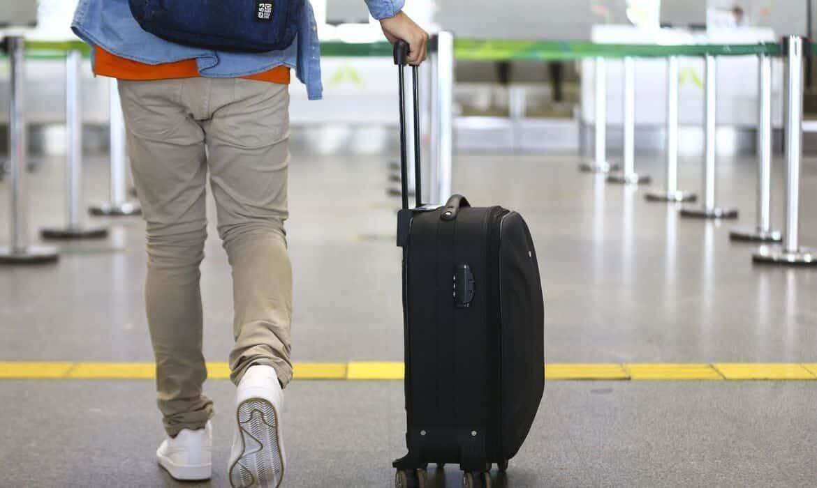 Cancelamento De Voo: O Que Fazer Para Garantir Seus Direitos 90 viagem sem os pais