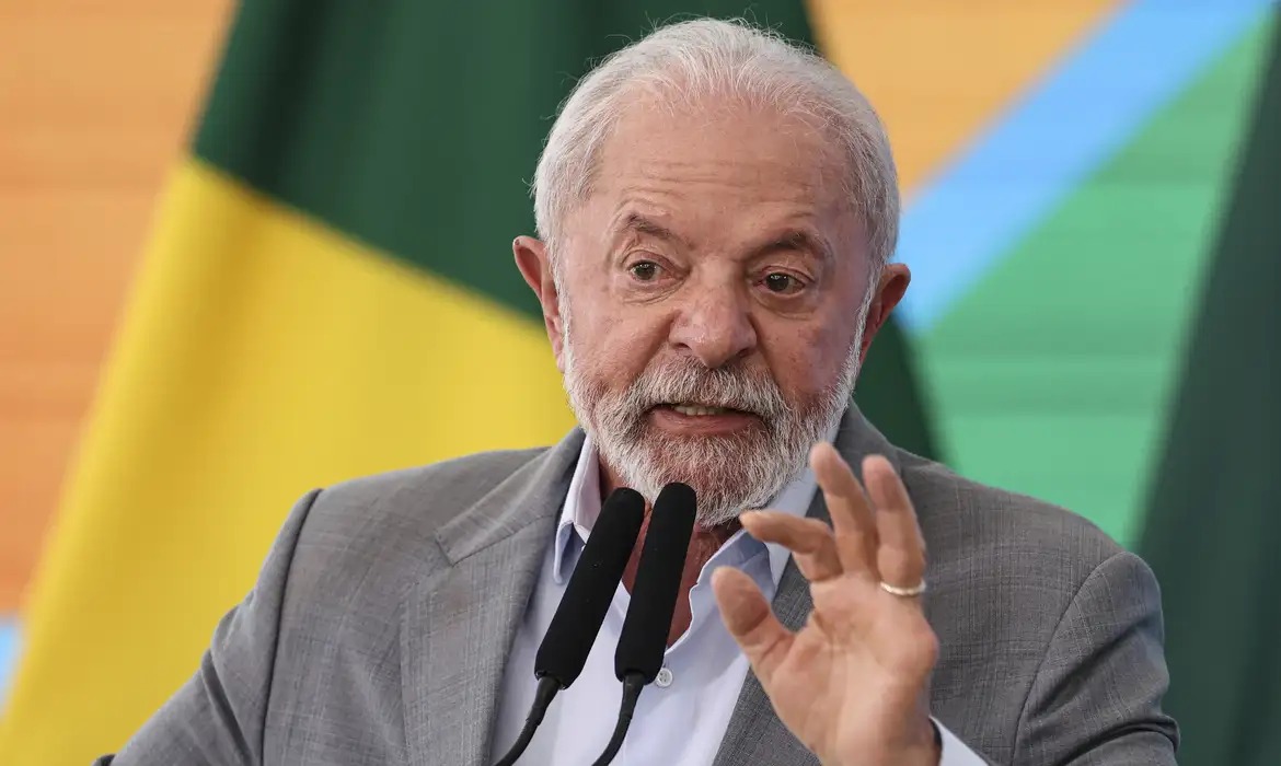 Lula da Silva reclama de salário com presidente:'Não é muito' diante das responsabilidades | Foto: Marcelo Camargo/Agência Brasil
