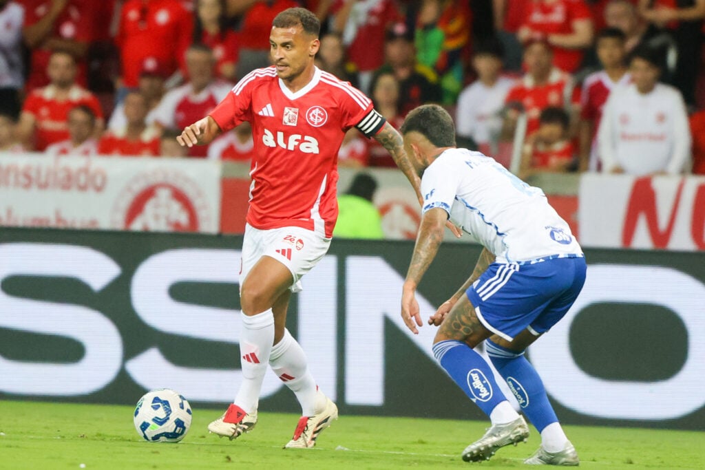 Cruzeiro X Internacional: Onde Assistir Escalações Do Confronto Pelo Brasileirão 2025. Imagem: Ricardo Duarte/Sci Cruzeiro x Internacional: onde assistir escalações do confronto pelo Brasileirão 2025. Imagem: Ricardo Duarte/SCI