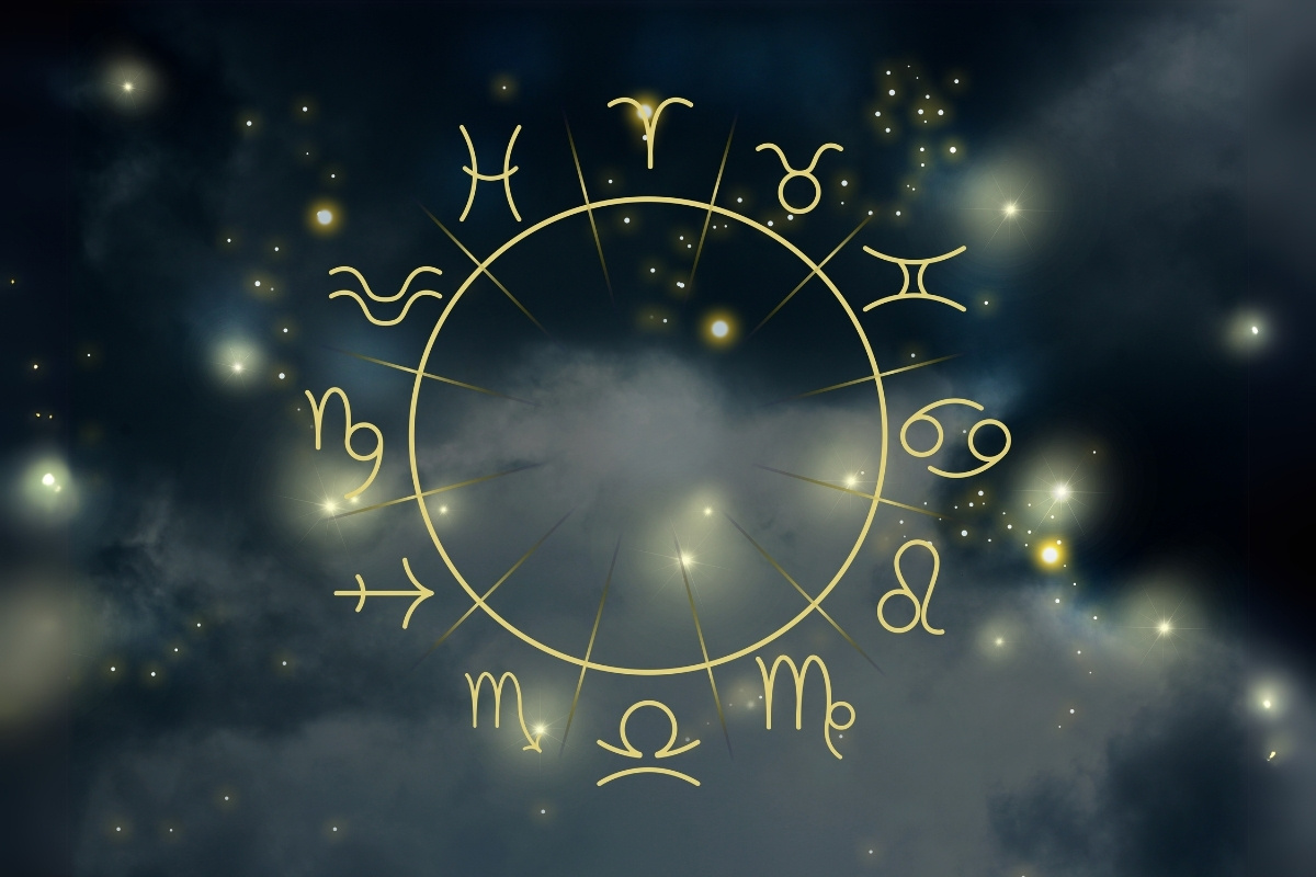 Horoscopo-De-Abril-Destacada Céu com círculo astrológico