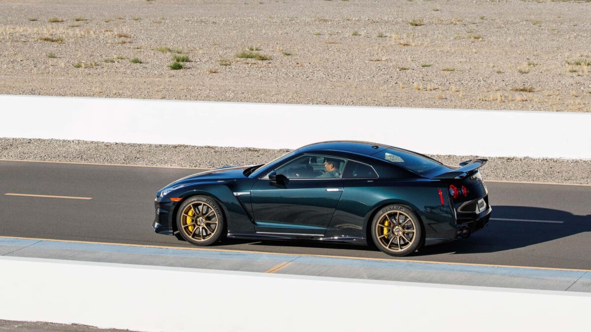 1_Nissan-Gt-R-R35 Nissan GT-R 35 Final Edition - Foto: Divulgação