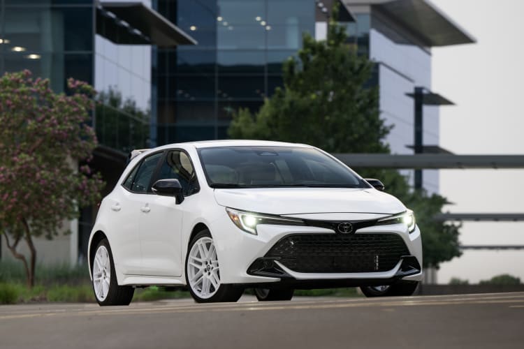 1_Toyota-Corolla-Hatchback Toyota Corolla Hatchback 2026 - Foto: Divulgação