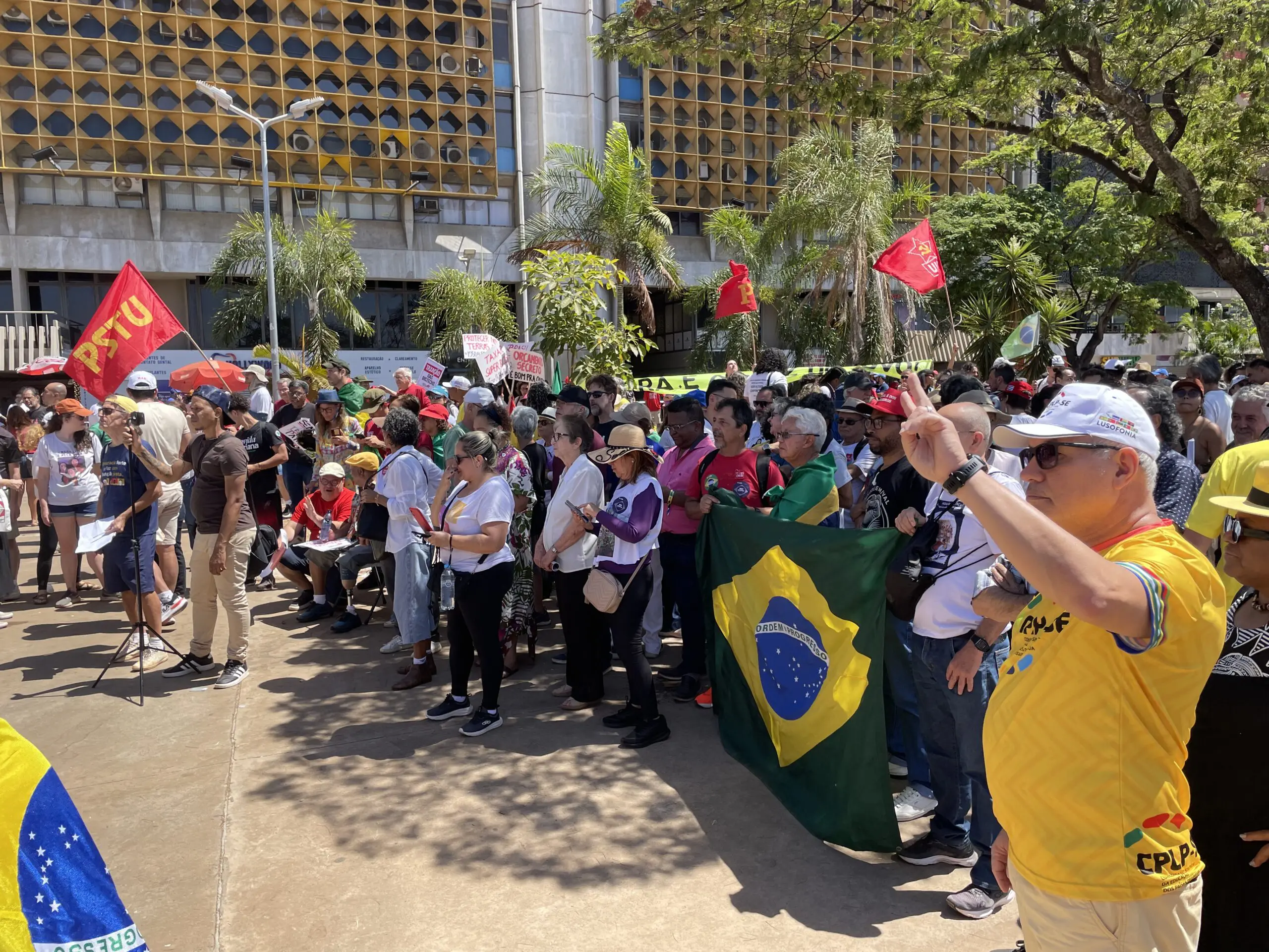 Grito-Scaled-Jpeg Manifestantes de esquerda participam do Grito dos Excluídos em Brasília, em 7 de setembro de 2025