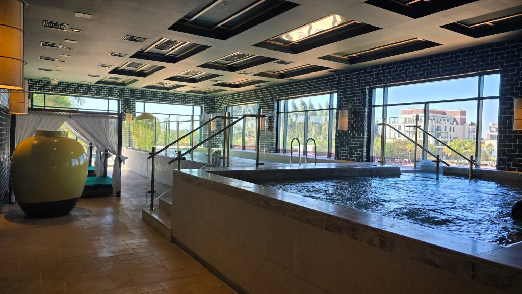 Boa Vista Surf Lodge