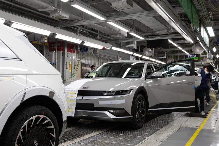Production-Of-Ioniq-5-As-Hyundai-Returns-To-Japan-With-An-Online-Only-All-Electric-Plan-949685 2025 word2