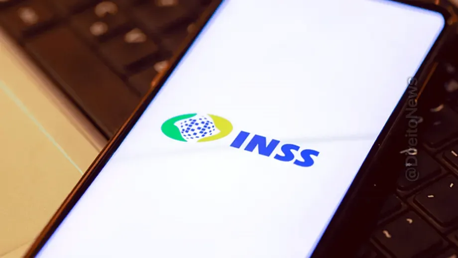 apos demora excessiva inss deve revisar tempo contribuicao 30 dias