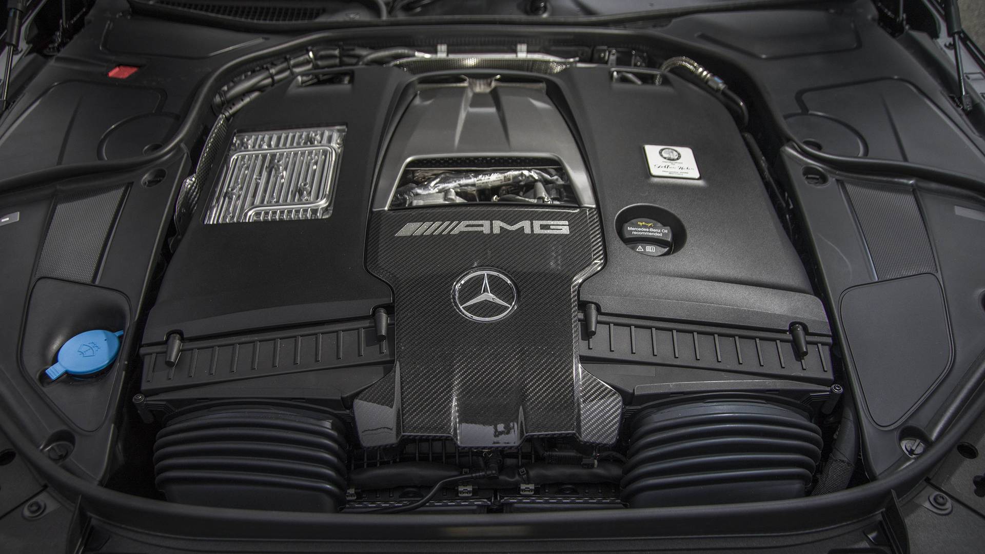 Mercedes-Benz estende a vida de seu motor de 12 cilindros - Foto: Divulgação
