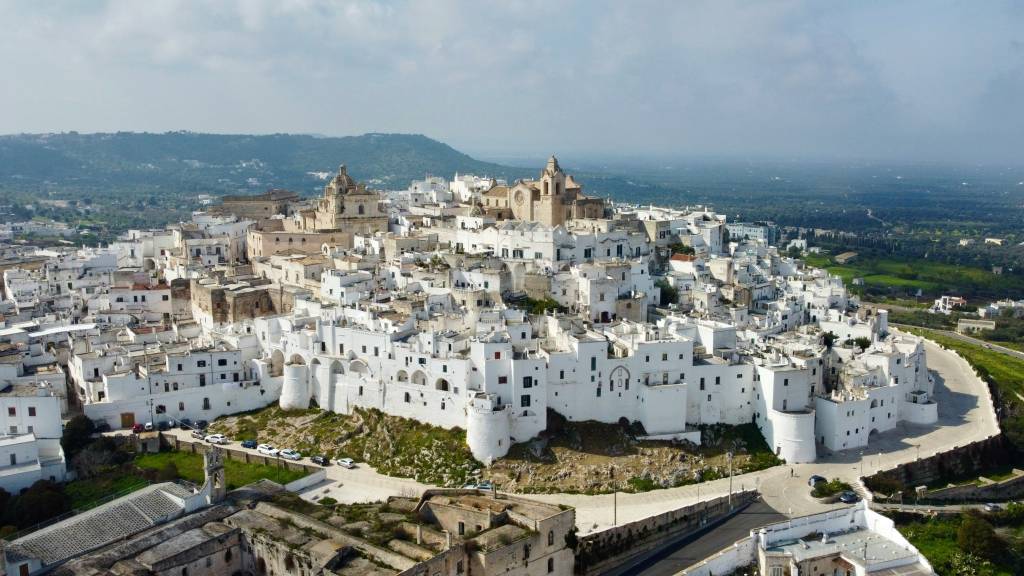 ostuni-puglia-italia