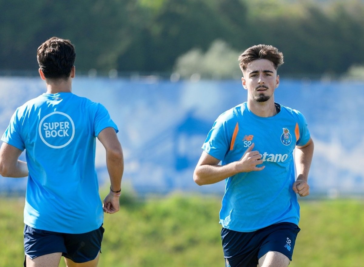 Rio Ave X Porto: Onde Assistir Ao Vivo, Escalações E Detalhes Do Confronto Pelo Campeonato Português. Imagem: Divulgação Porto Rio Ave x Porto: onde assistir ao vivo, escalações e detalhes do confronto pelo Campeonato Português. Imagem: Divulgação Porto