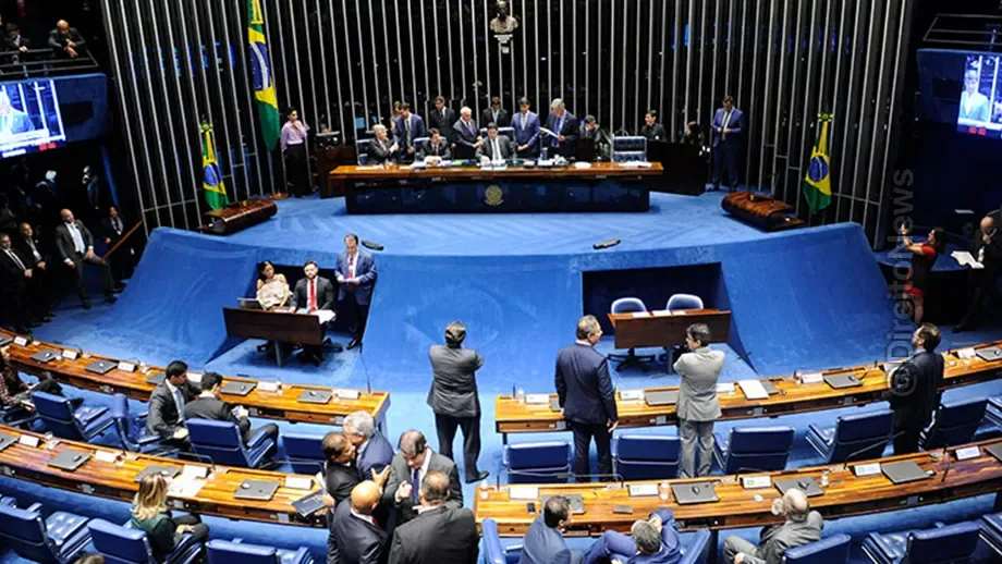 senado paga 1736 mil mes assessores comissoes fantasmas