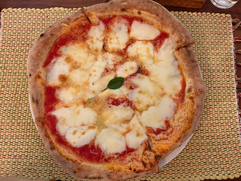 Porco e Pizza, Cunha, São Paulo