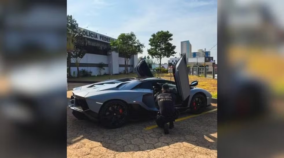 Lamborghini Aventador de R$ 8 milhões
