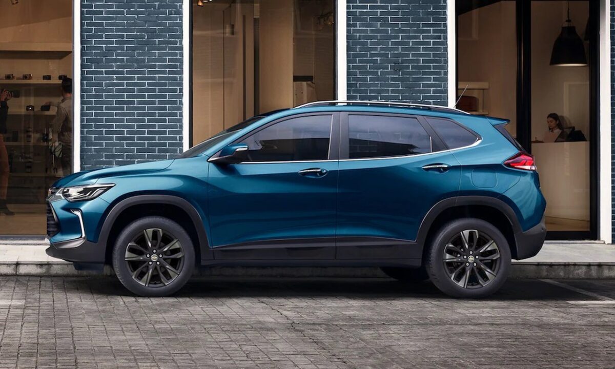 Toyota Yaris Cross ou Chevrolet Tracker