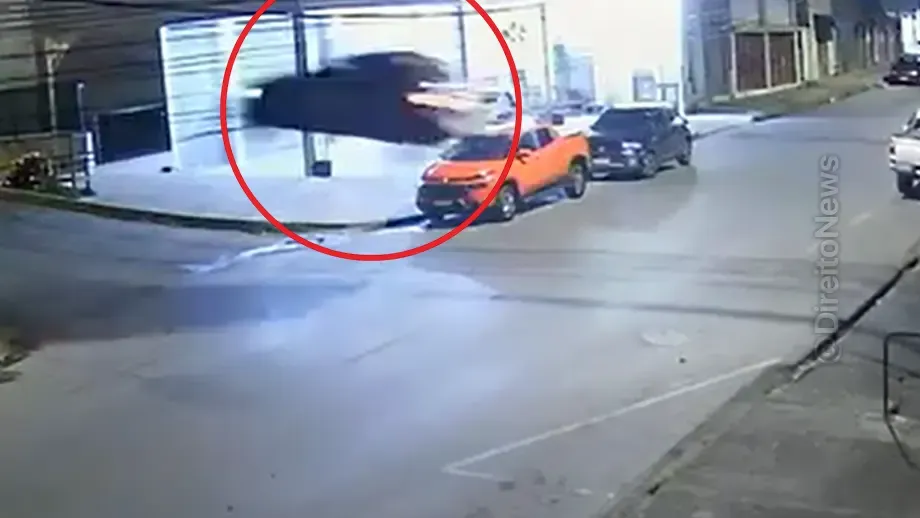 velozes furiosos bh carro viatura policia voam perseguicao maluca