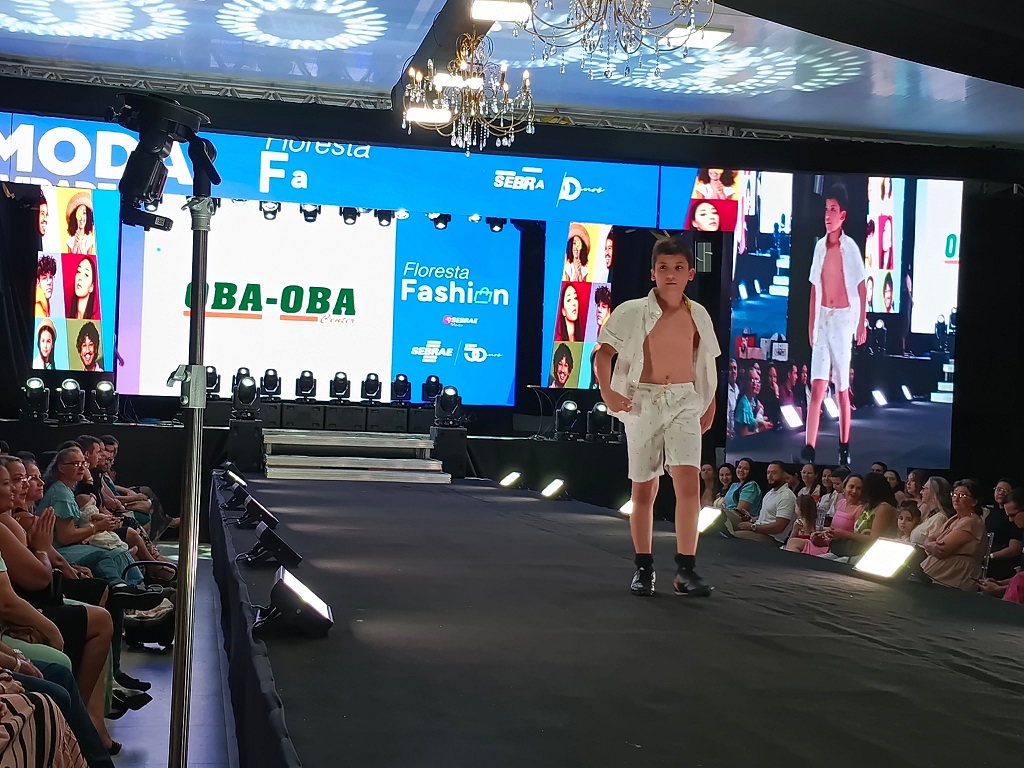 Pecas-E-Acessorios-Das-Lojas-Participantes-Ganharam-Destaque-Na-Passarela-Do-Floresta-Fashion 2025 word3