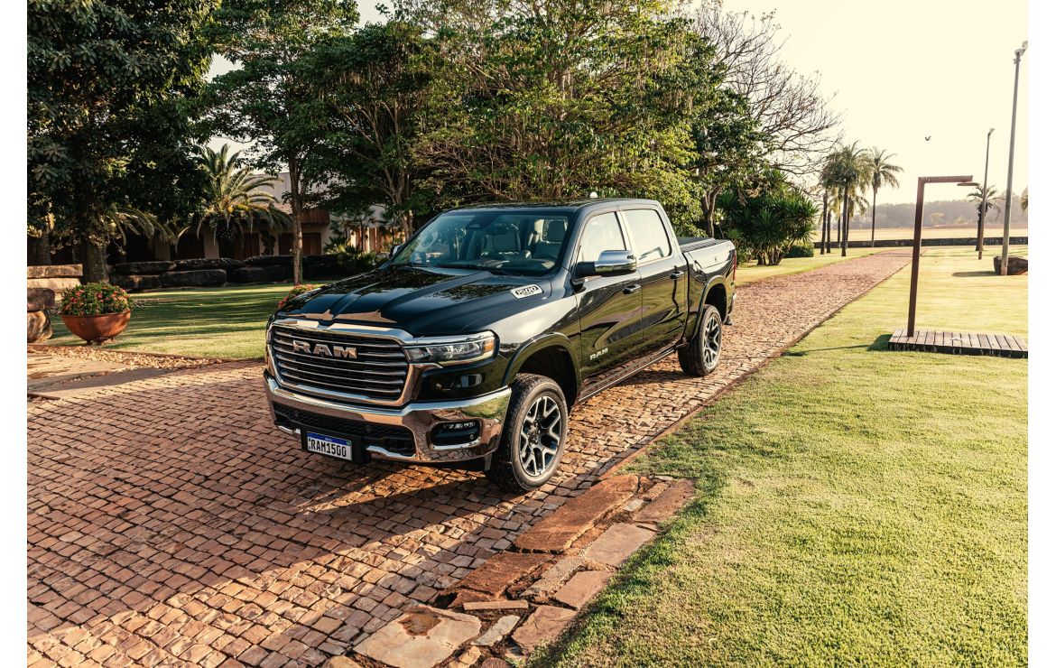 1_Ram-1500-Brasil Ram 1500 vence Ranking Folha Mauá e se firma como a picape grande mais rápida e potente - Foto: Divulgação