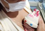 Toucas Personalizadas Alegram O Dia Na Uti Neonatal Do Hrms 4 2025 word3