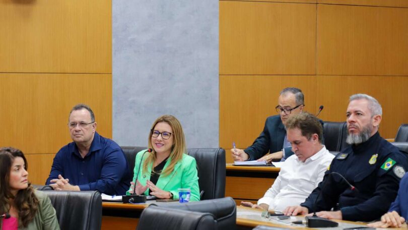Prefeita De Várzea Grande Apresenta Projetos De R$ 200 Milhões Em Reunião Com Bancada Federal 1 2025 word2