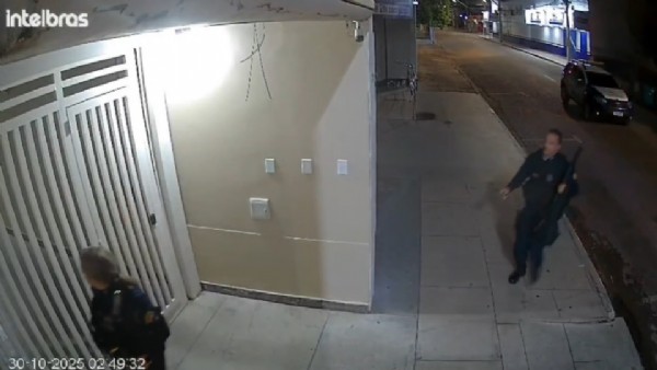 Vídeo: Policiais Atiram Em Homem Que Ameaçava Ex Com Faca - Assista Ao Momento Crucial 1 2025 word2