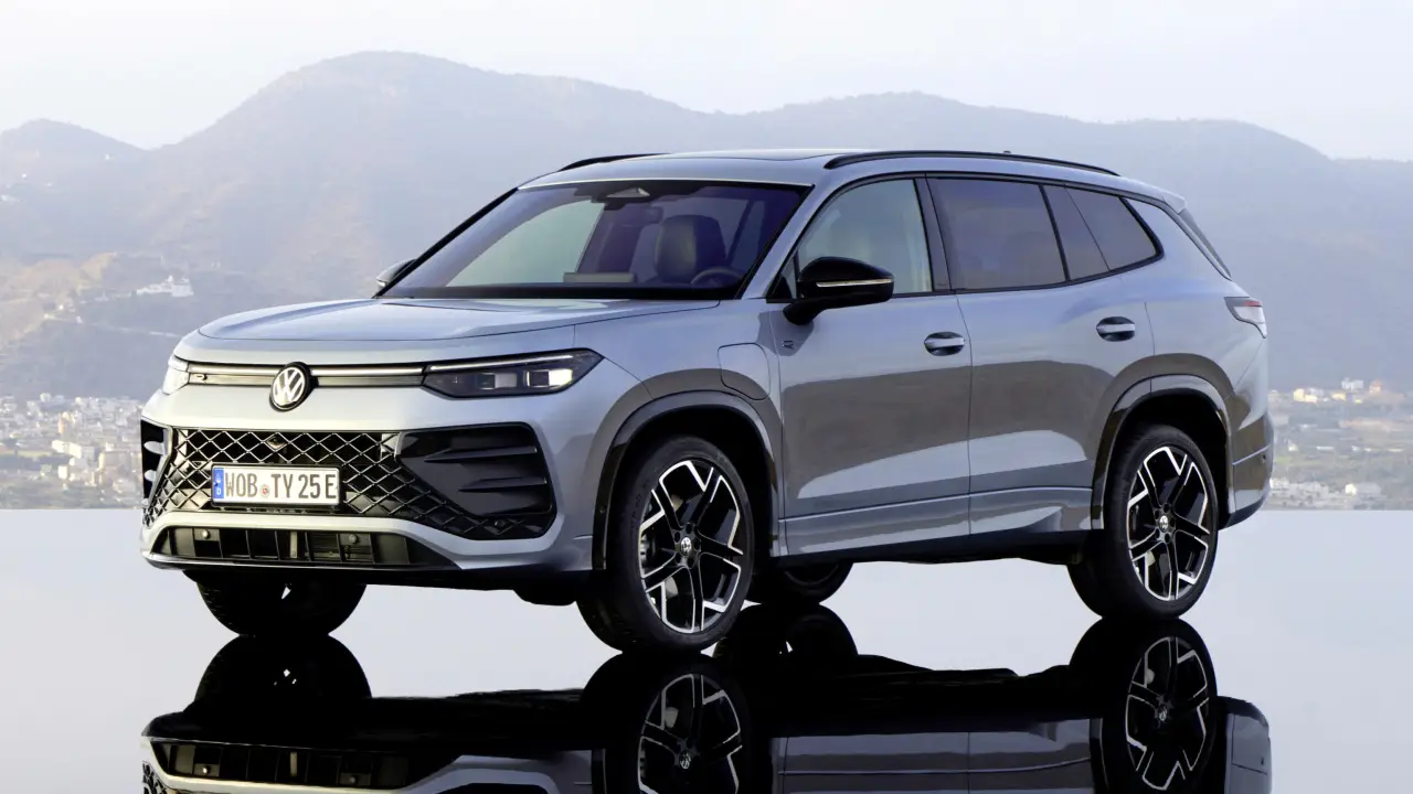 Volkswagen-Tayron-Ehybrid-R-Line-782 2025 word2