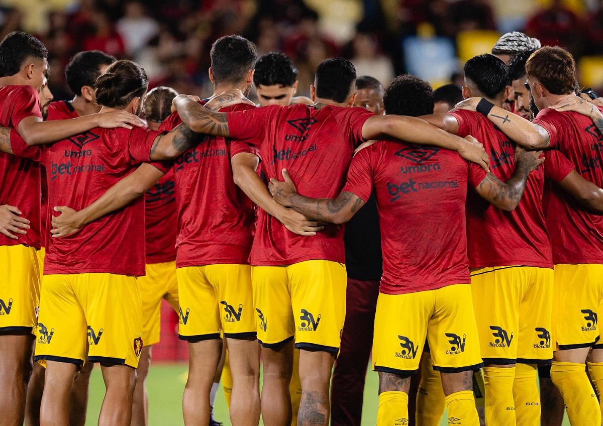 Sport Evita Rebaixamento Antecipado, Mas Luta Pela Permanência É Quase Impossível. Imagem: @Paulopaivafoto@Sportrecife Sport evita rebaixamento antecipado, mas luta pela permanência é quase impossível. Imagem: @paulopaivafoto@sportrecife