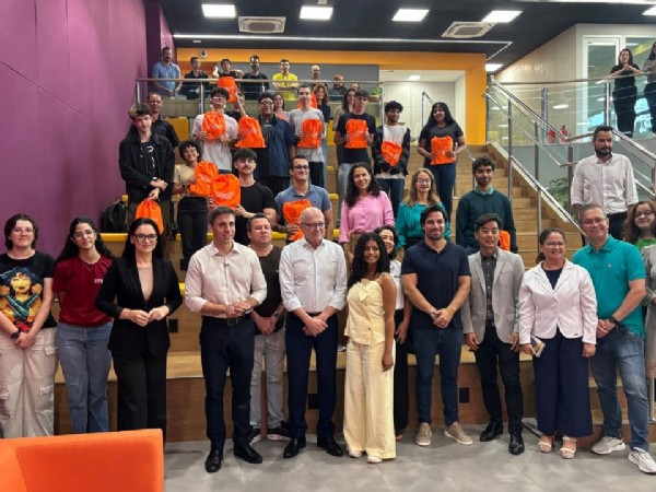 Kits De Uniforme E Apostilas Distribuídos A Estudantes Da Rede Pública Em Curso Gratuito De Tecnologia 1 2025 word2