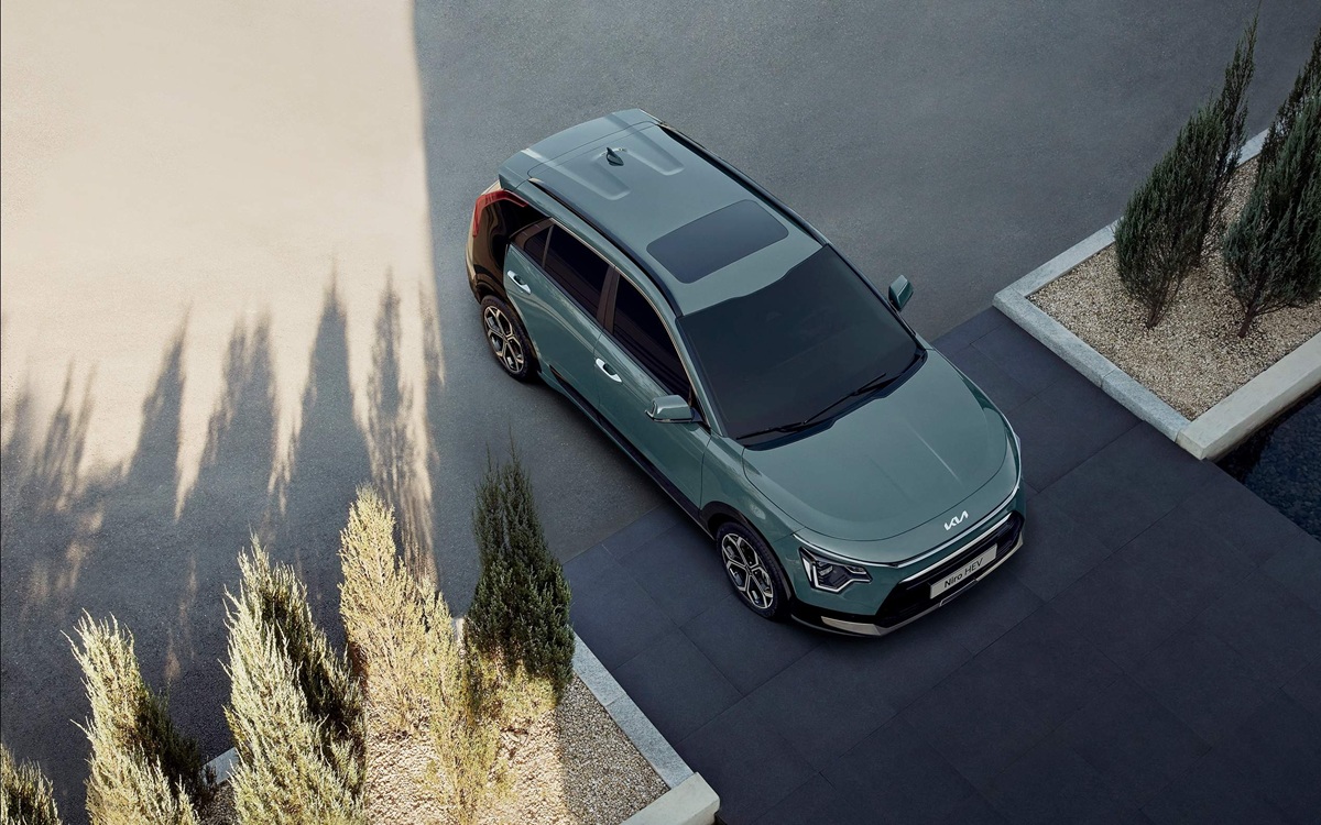 1_1-Kia-Niro-2026 Carro mais econômico do Brasil em 2026 faz 24,6 km/l e roda mais de 1.000 com um tanque - Foto: Divulgação