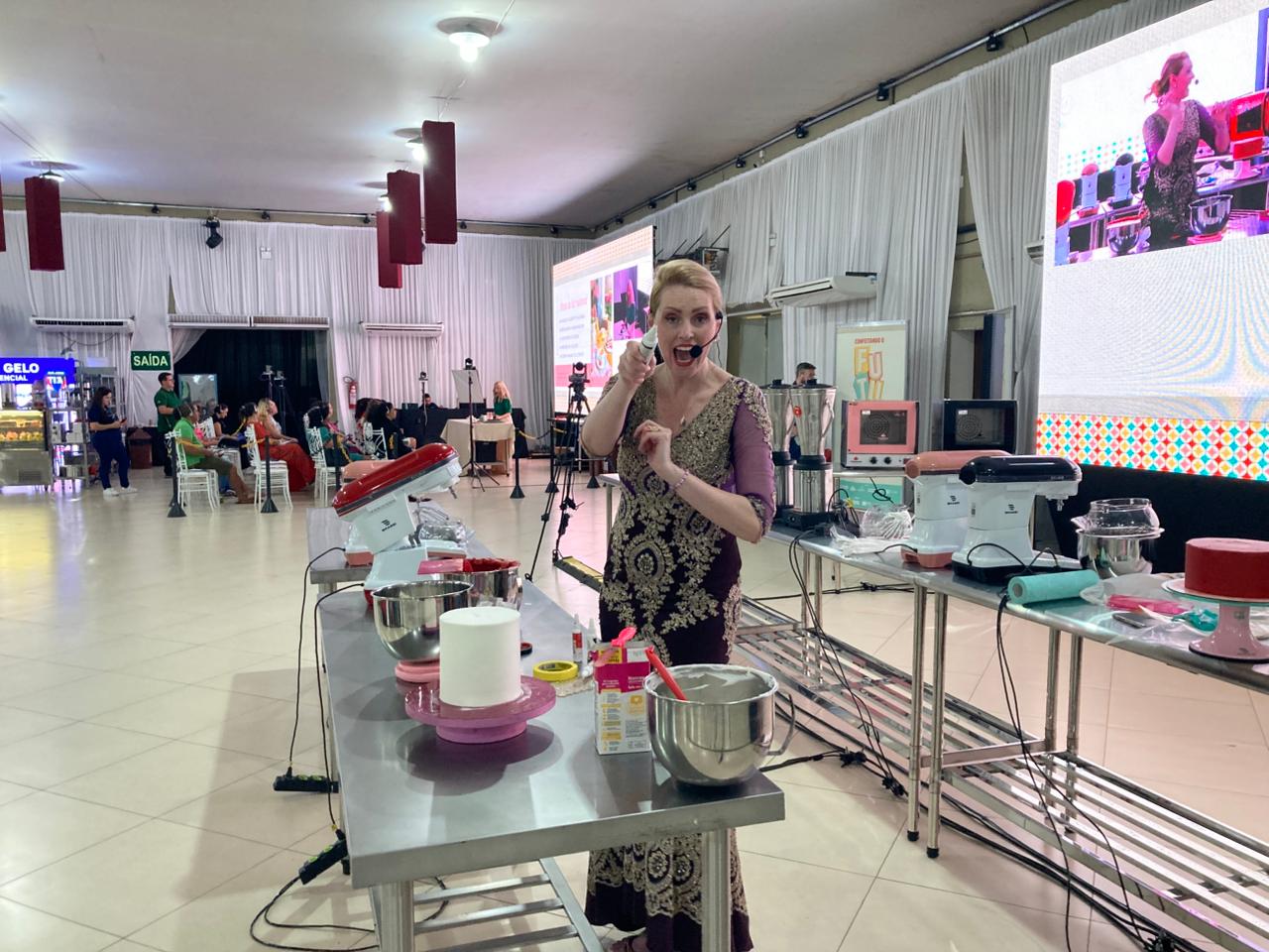 Tathi-Fabulosa-Brinca-Com-Cores-E-Sabores 2025 word3