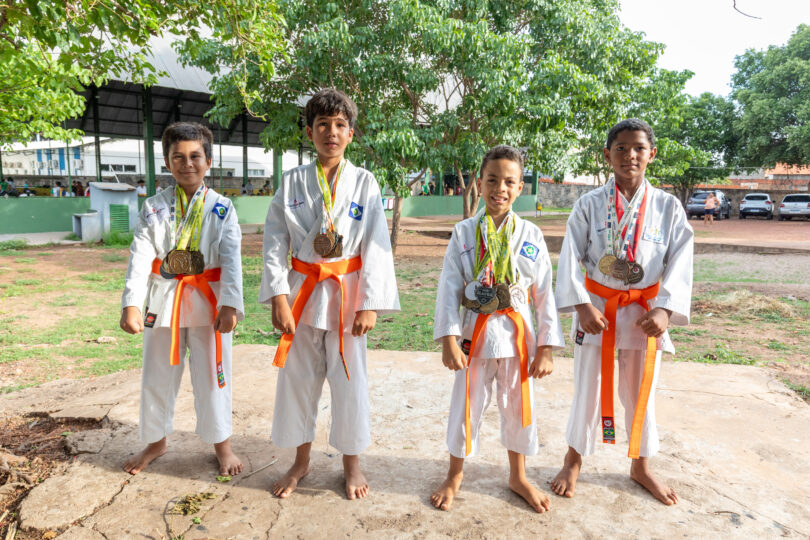 Irmãos Do Pedra 90 Foram Escolhidos Para Representar O Brasil Em Torneio Internacional De Karatê 1 Arquivo