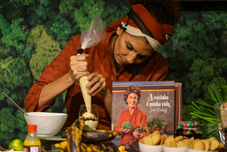 Chef-Ariane-Malouf-Levou-A-Gastronomia-Pantaneira-Para-Os-Potenciais-Turistas-Norte-Americanos-Durante-A-Visit-Brazil-Gallery-Em-Nova-York 2025 word1