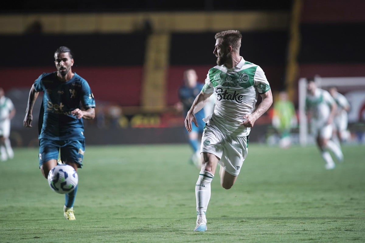 Vasco x Juventude: onde assistir, horário e escalações pela 33ª rodada do Brasileirão 2025. Imagem: Fernando Alves/ECJ