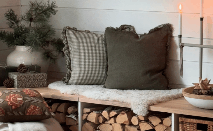 decoração de natal escandinava na sala com texturas materiais e cores essenciais