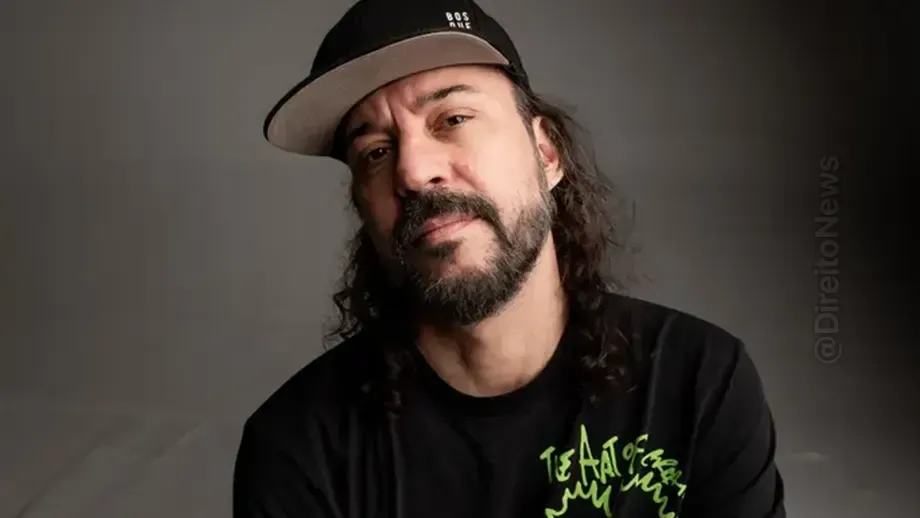 gabriel pensador processa gol tam pede justica indenizacao danos morais 120 mil