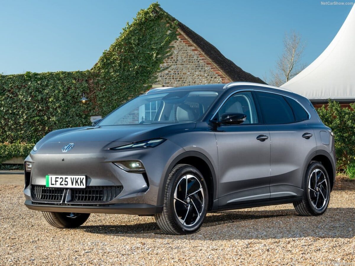 Mg-S5-Ev-2026-001-20250731175808-1280X960-1 MG S5 Luxury: