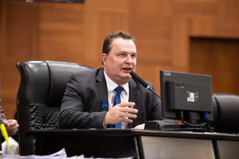 Deputado Incentiva Homens A Combater A Violência Doméstica: Um Chamado À Ação 1 2025 word2